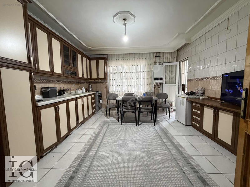 İlbey"gayrimenkul Den Gaziler Eski Son Durakta Satlık 3+1 Daire — fotoğraf 9