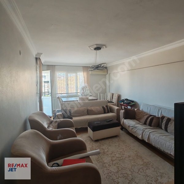 Remax Jet - Site İçerisinde Krediye Uygun Bakımlı 3+1 Daire