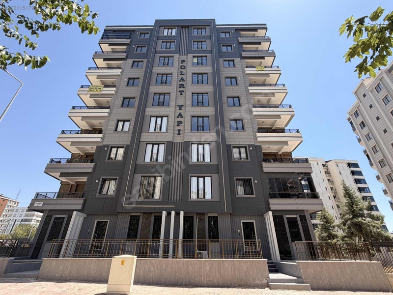 Özbadıllı Emlaktan 4+1 Sıfır Ara Kat Daire