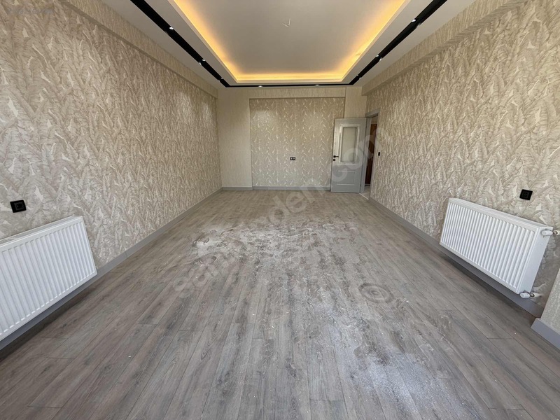 Özbadıllı Emlaktan 4+1 Sıfır Ara Kat Daire — fotoğraf 3