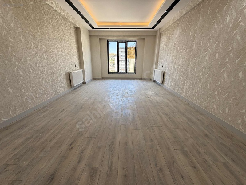 Özbadıllı Emlaktan 4+1 Sıfır Ara Kat Daire — fotoğraf 4