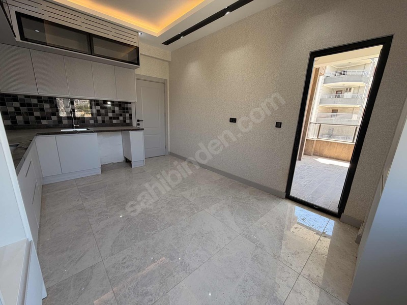 Özbadıllı Emlaktan 4+1 Sıfır Ara Kat Daire — fotoğraf 8