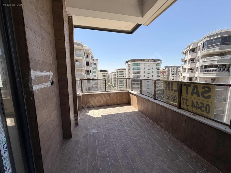 Özbadıllı Emlaktan 4+1 Sıfır Ara Kat Daire — fotoğraf 10