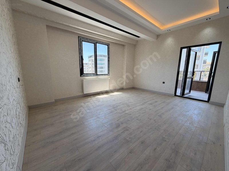 Özbadıllı Emlaktan 4+1 Sıfır Ara Kat Daire — fotoğraf 15