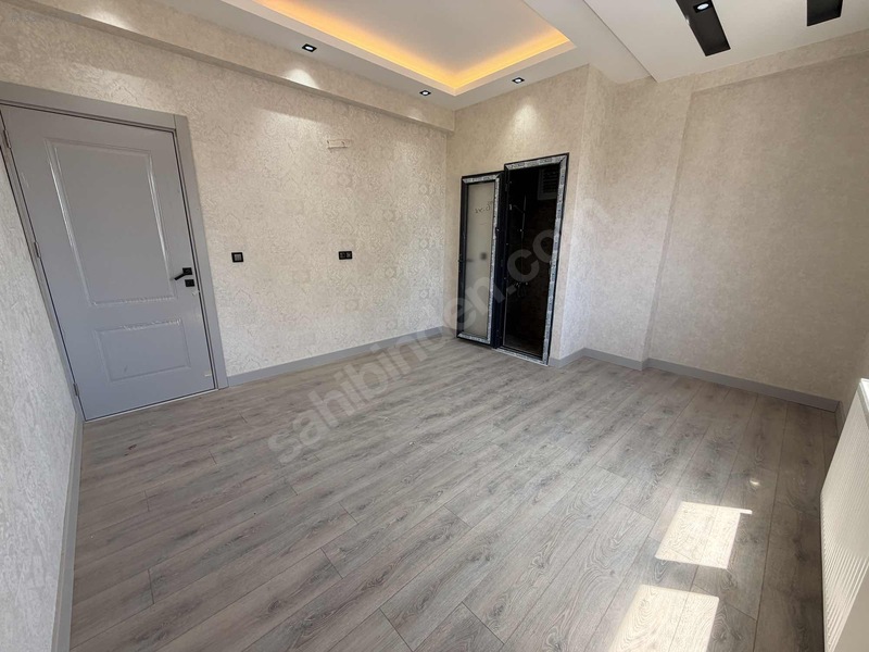 Özbadıllı Emlaktan 4+1 Sıfır Ara Kat Daire — fotoğraf 23