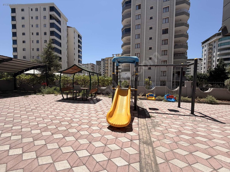 Özbadıllı Emlaktan 4+1 Sıfır Ara Kat Daire — fotoğraf 29