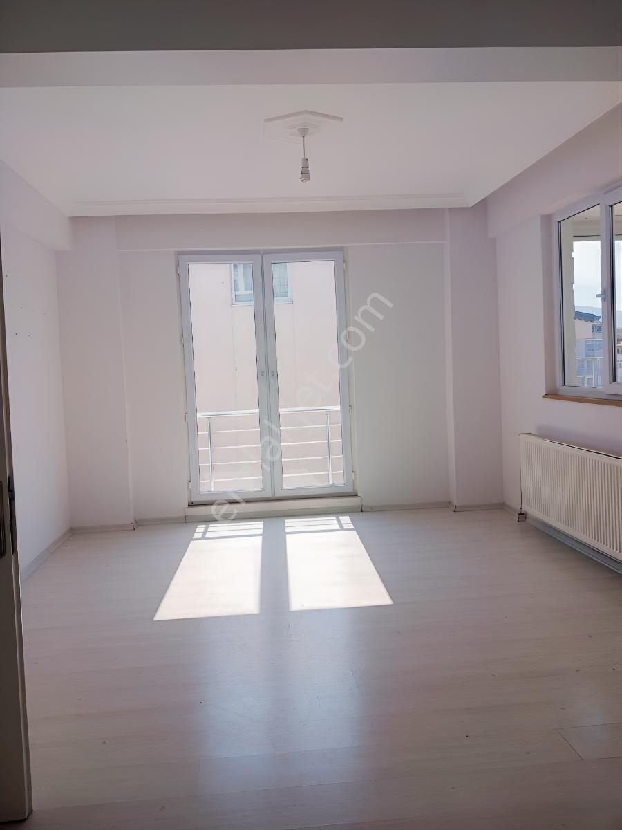 Tokat Bizim Emlaktan Satılık Daire — fotoğraf 11
