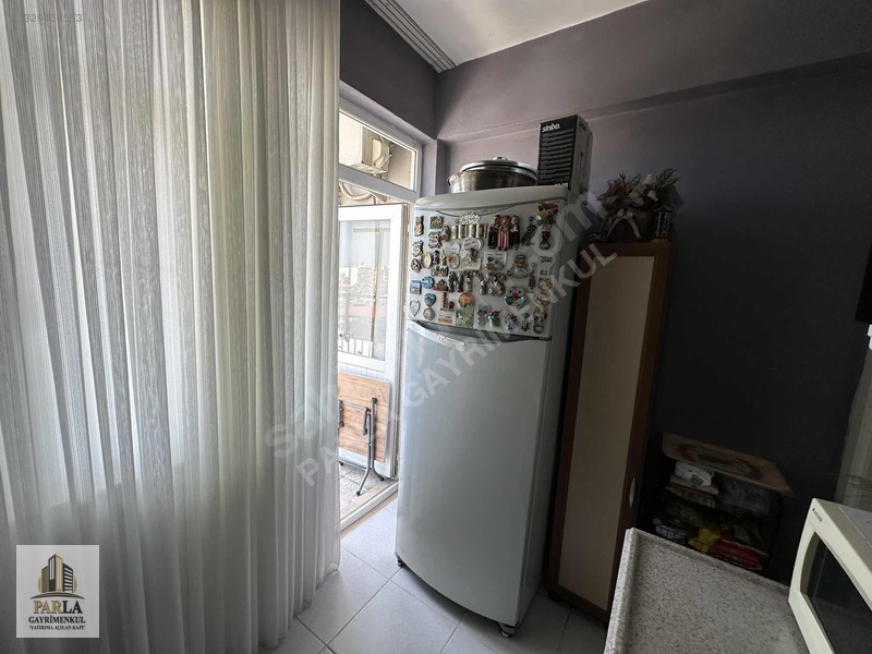 Parla'dan İstiklal Cad. Üzerinde Full Yapılı 2+1 Satılık Daire — fotoğraf 15