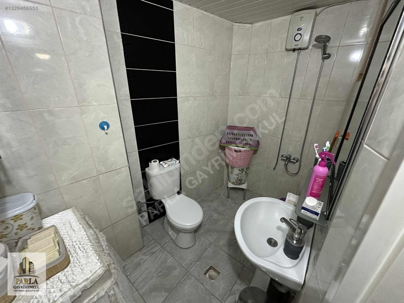Parla'dan İstiklal Cad. Üzerinde Full Yapılı 2+1 Satılık Daire — fotoğraf 16