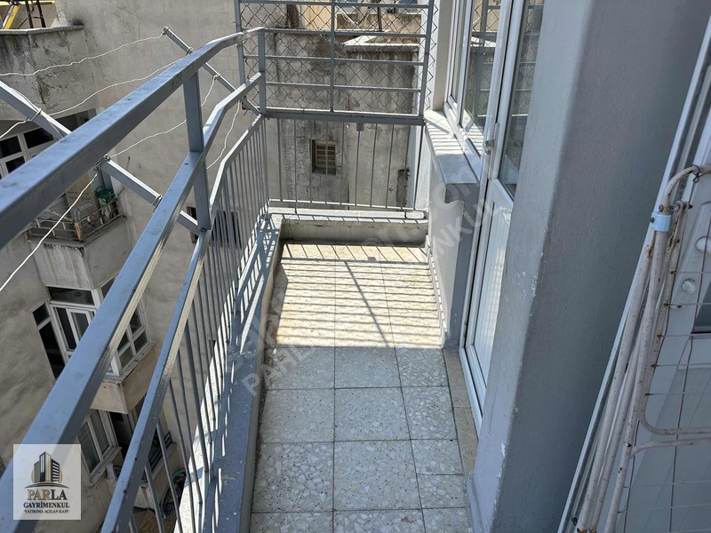 Parla'dan İstiklal Cad. Üzerinde Full Yapılı 2+1 Satılık Daire — fotoğraf 20