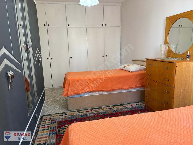 Remax Rina'dan Soli Sahil Sitesinde Eşyalı 1+1 — fotoğraf 8