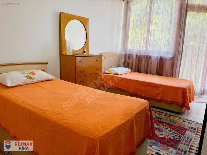Remax Rina'dan Soli Sahil Sitesinde Eşyalı 1+1 — fotoğraf 9