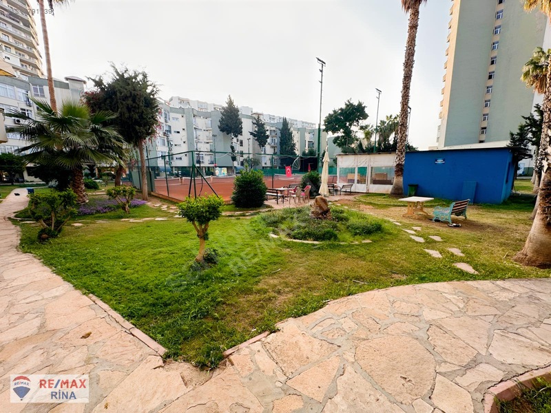 Remax Rina'dan Soli Sahil Sitesinde Eşyalı 1+1 — fotoğraf 18
