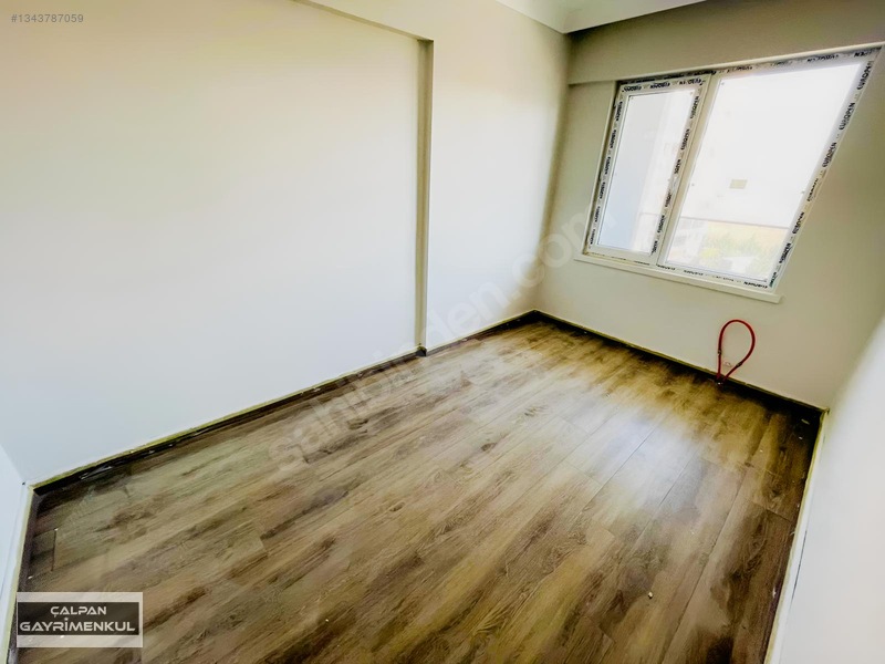 Havaalanına 2 Dk Mesafede Katta İnanılmaz Cephe Kusursuz 1+1 — fotoğraf 11