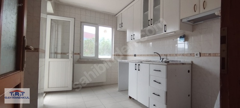 Manisa Uncubozköy Mahallesinde Kiralık 3+1 Daire