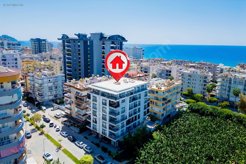 Alanya Marco Palace Residence'te Geniş M2'li Köşe Daire