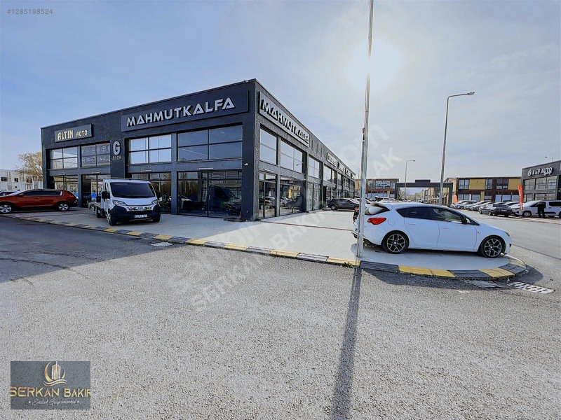 Merkez Galericiler Sitesi Giriş Köşe Ve 2 Cepheli Kiralık Dükkan — fotoğraf 3