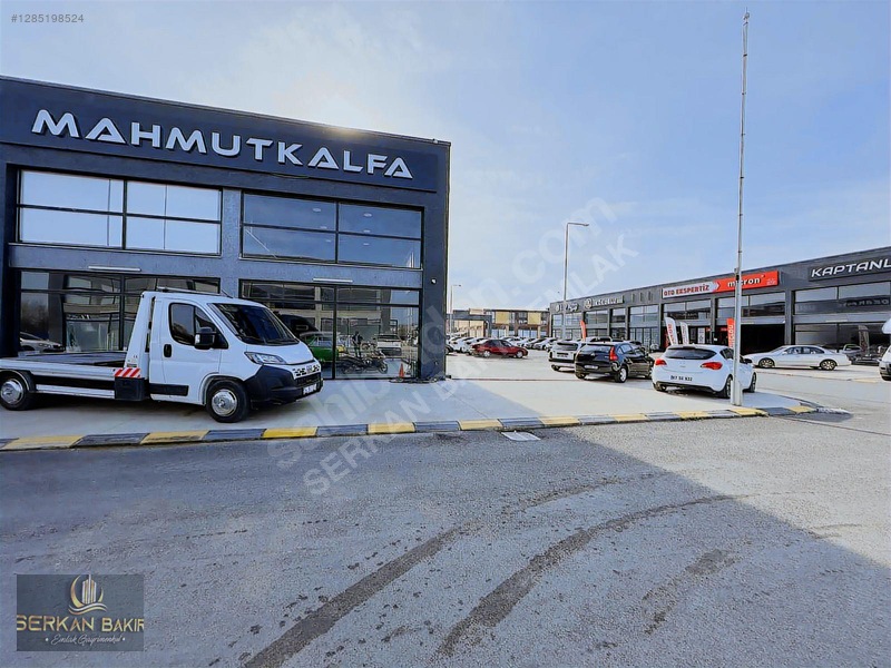 Merkez Galericiler Sitesi Giriş Köşe Ve 2 Cepheli Kiralık Dükkan — fotoğraf 4