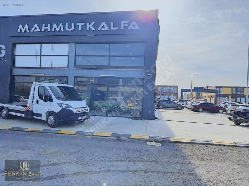 Merkez Galericiler Sitesi Giriş Köşe Ve 2 Cepheli Kiralık Dükkan — fotoğraf 5
