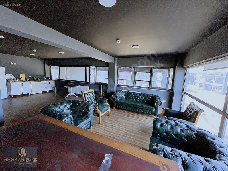 Merkez Galericiler Sitesi Giriş Köşe Ve 2 Cepheli Kiralık Dükkan — fotoğraf 12