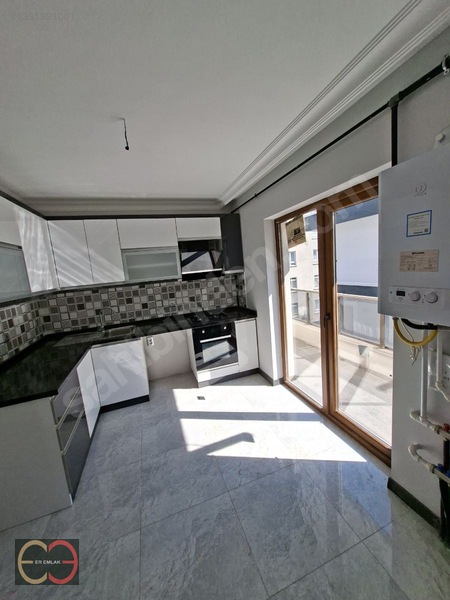 Anıtkabire Metroya Yakın,yüksek Tavan 4+1 Kök Tapu — fotoğraf 5
