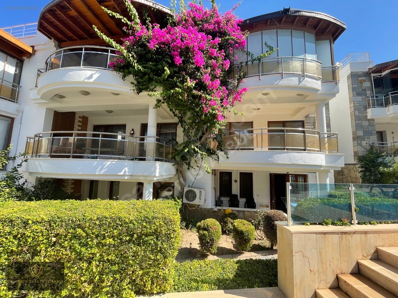 Turgutreis Marinaya 200m | Deniz Manzaralı Dubleks Villa