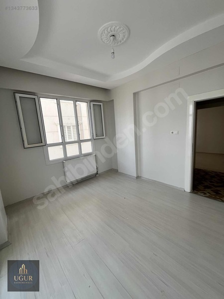 Uğur Gayrimenkul'den Eyüp Sultan'da 3+1(memur Şartlı) — fotoğraf 7