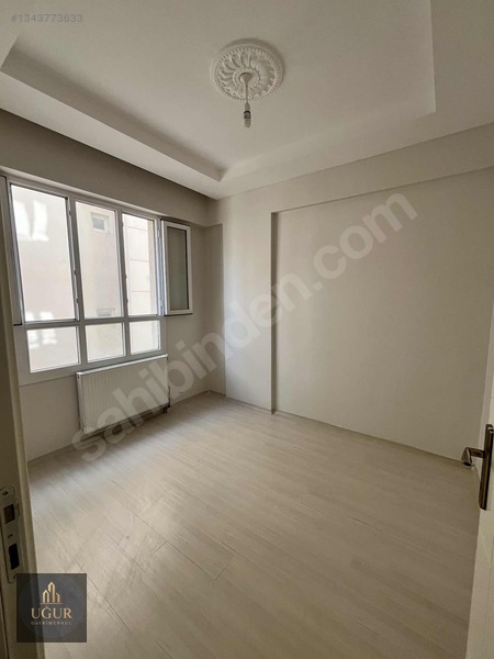Uğur Gayrimenkul'den Eyüp Sultan'da 3+1(memur Şartlı) — fotoğraf 9