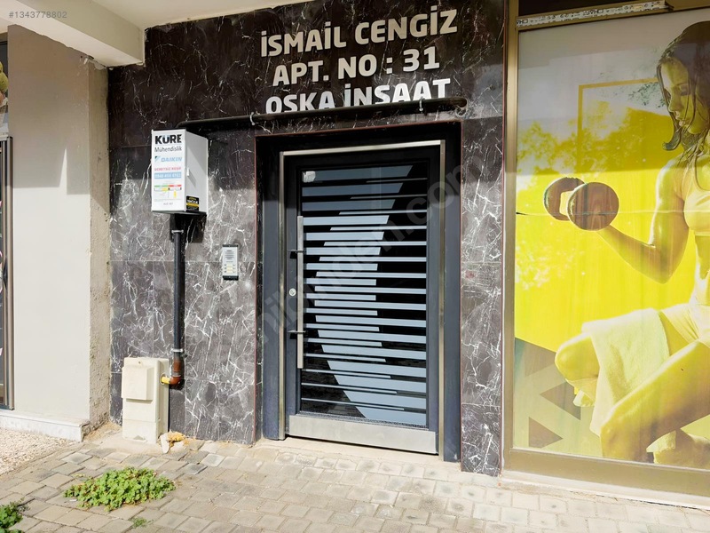 Korkutelinde Merkezde Kiralık Eşyalı 2+1 — fotoğraf 3