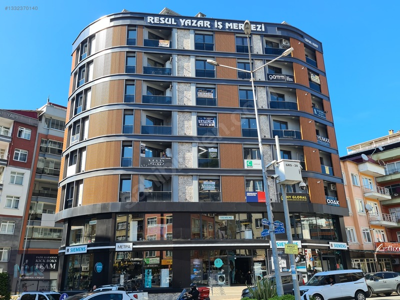 Nur Gayrimenkul'den Resul Yazar İş Merkezinde Kiralık Büro