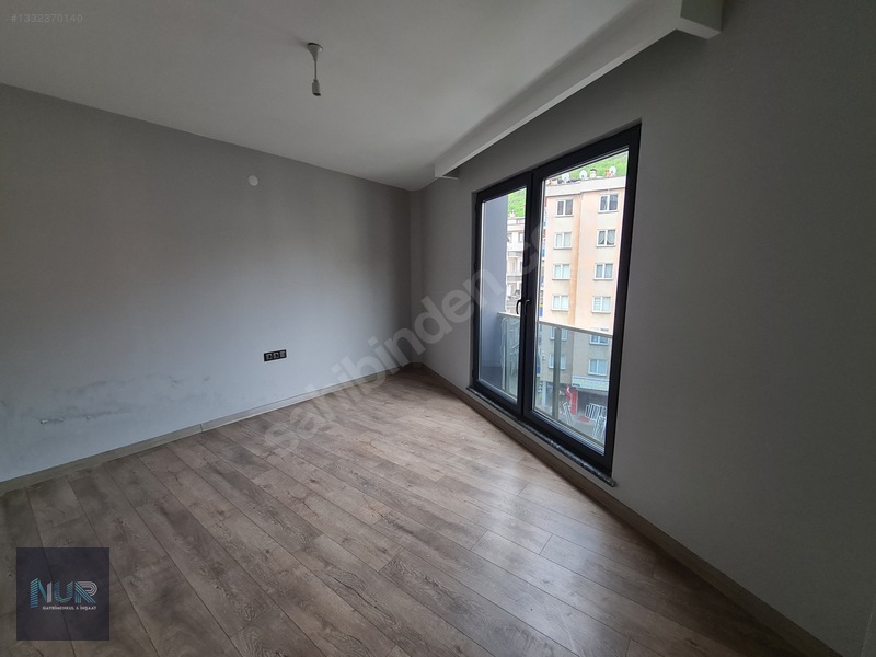 Nur Gayrimenkul'den Resul Yazar İş Merkezinde Kiralık Büro — fotoğraf 13