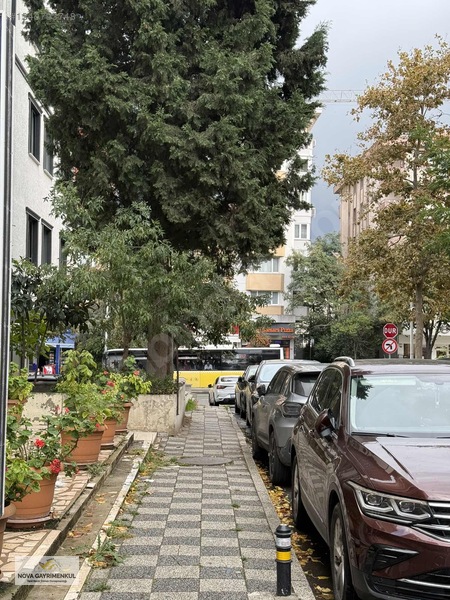 İçerenköy Merkezde En İyi Konumlu 3+1 İçi Yapılı Lüks Daire — fotoğraf 29
