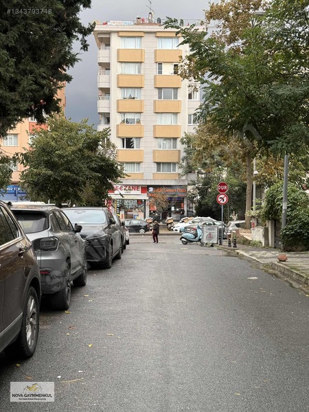 İçerenköy Merkezde En İyi Konumlu 3+1 İçi Yapılı Lüks Daire — fotoğraf 30