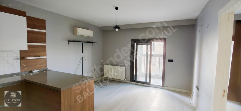Çiğli Balatçık'ta Arakat D.gazlı Asansörlü 1+1 Kiralık Daire — fotoğraf 13