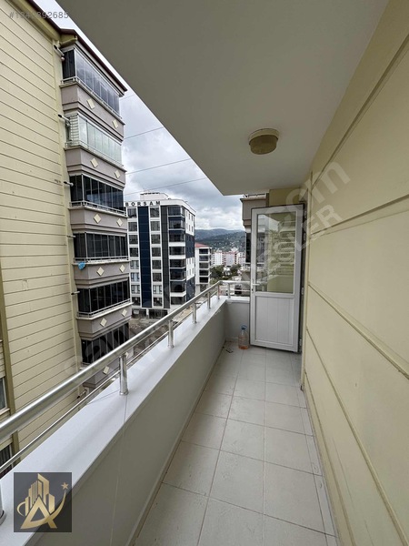 İlkadım Kışla'da Masrafsız 3+1 Daire - 110m² Net, Kat Mülkiyetli — fotoğraf 8