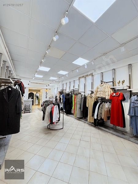 Pars Gayrimenkul'den Devren Kiralık Sevgi Yolu Konumlu Butik — fotoğraf 5