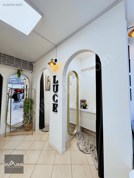 Pars Gayrimenkul'den Devren Kiralık Sevgi Yolu Konumlu Butik — fotoğraf 15