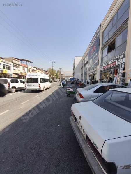 Köy Garajlarında Satılık Sıfır 3 Katlı İşyeri — fotoğraf 3