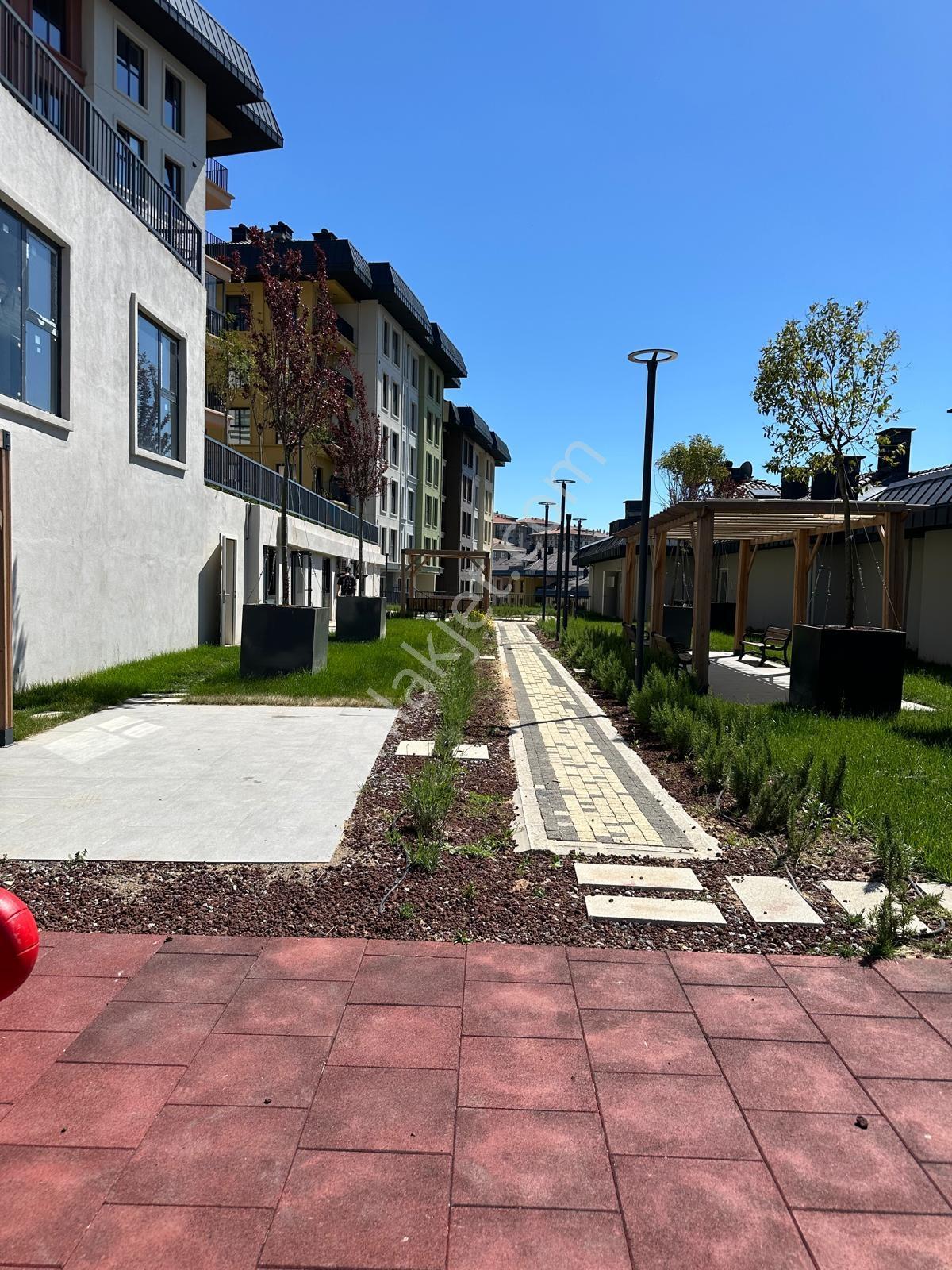 Üsküdar Mehmet Akif Ersoy'da Yeni Site Merkezi Konum 2+1 Satılık — fotoğraf 4