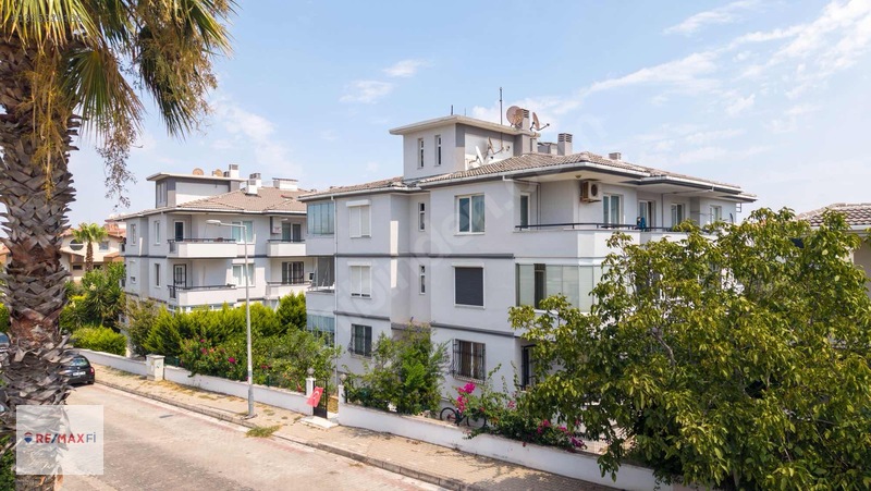 Halille Güzelbahçe'den Denize 100 Mt. Merkezi Konumda Daire — fotoğraf 3