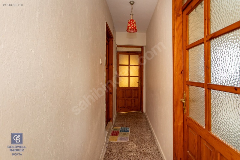Foça Atatürk Mah. Eşyalı Satılık 2+1 Daire — fotoğraf 3