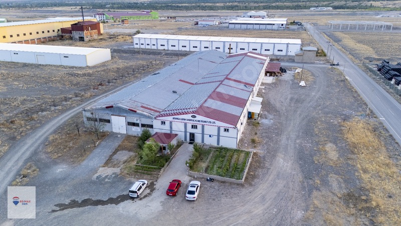 Remax Dem'den Organizede 4.000m2 Fabrika Binası Ve Arsası — fotoğraf 4