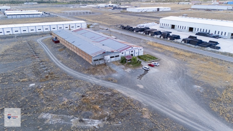 Remax Dem'den Organizede 4.000m2 Fabrika Binası Ve Arsası — fotoğraf 6