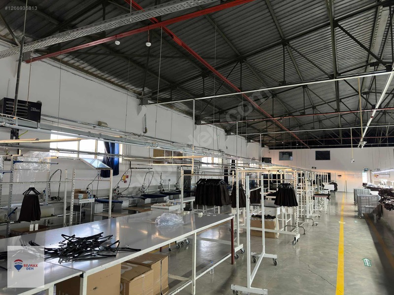 Remax Dem'den Organizede 4.000m2 Fabrika Binası Ve Arsası — fotoğraf 17