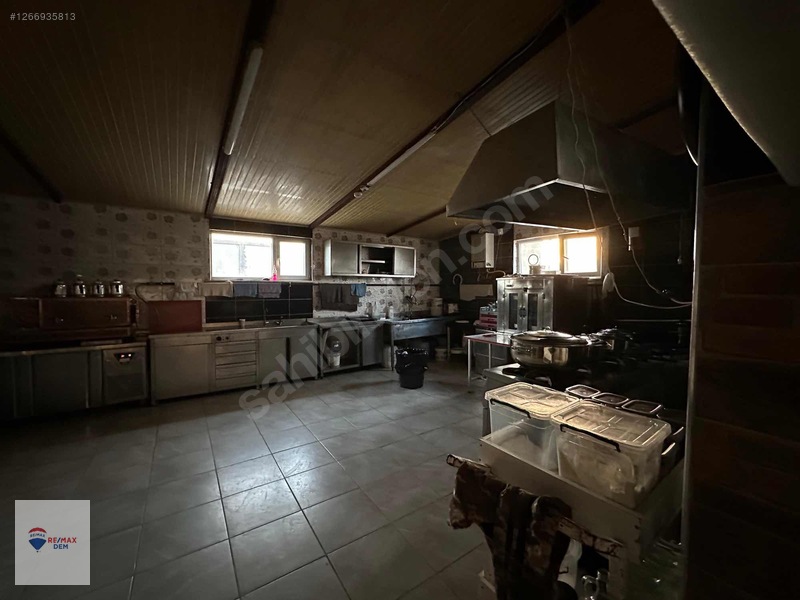 Remax Dem'den Organizede 4.000m2 Fabrika Binası Ve Arsası — fotoğraf 23
