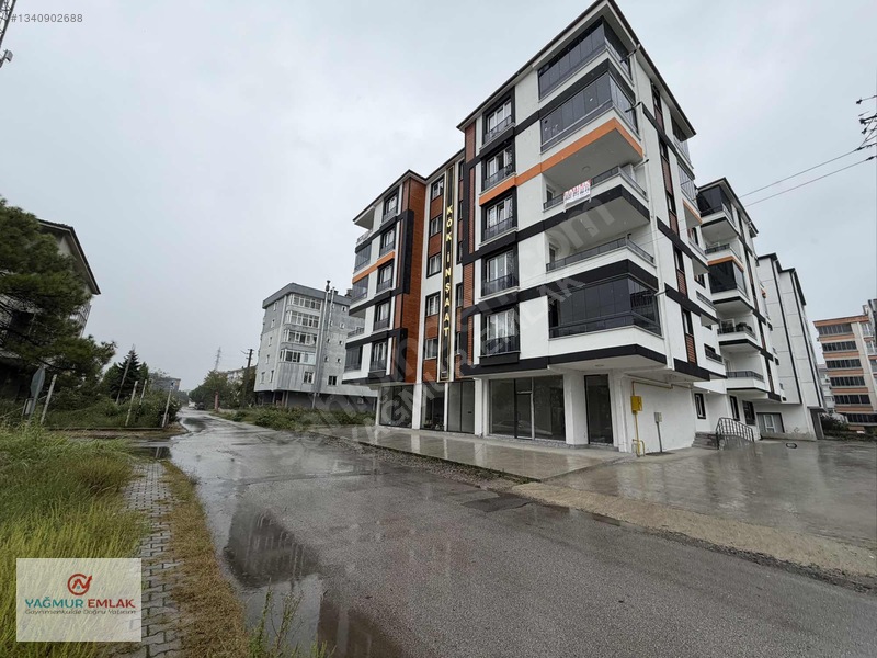 İskanlı Kat Mülkiyetli Kombili Ara Kat Süper Konum 3+1 Daire — fotoğraf 3