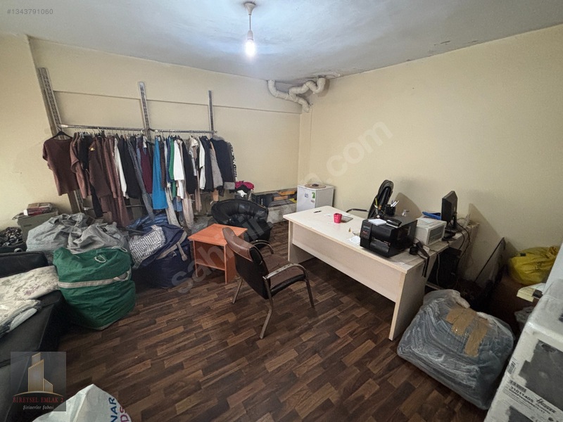 Kiralık Yeni Bina 185m2 Ofis+işyeri Metroya Metrobüse Yakın Msd* — fotoğraf 3