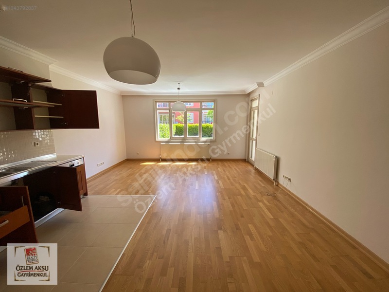 Özlem Aksu.rapsodi Evleri Geniş Bahçeli Kiralık 1+1 Köşe Daire — fotoğraf 3