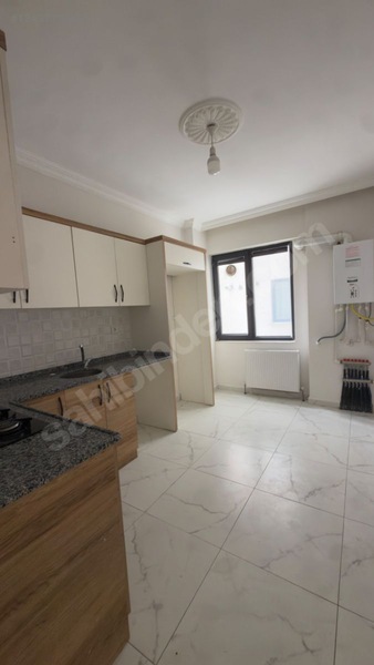 Ergün Gayrimenkulden Üniversite Mahallesinde Kiralık 3+1