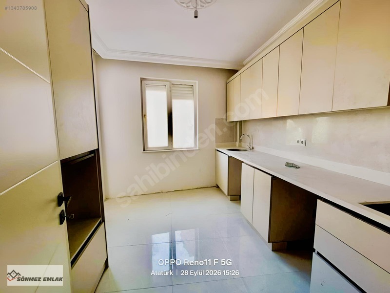 Atatürkde 2+1 90 M Tranwaya Adım Mesafede İçi Yapılı 1 Kat Daıre — fotoğraf 9
